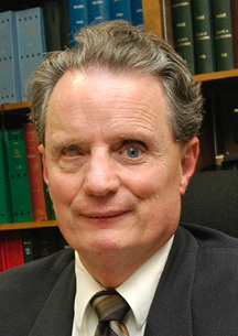 Headshot of Dr. Marc Maurer.